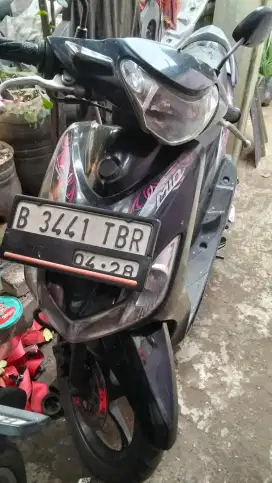 Jual Yamaha Mio smile tahun 2011 lengkap pajak hidup