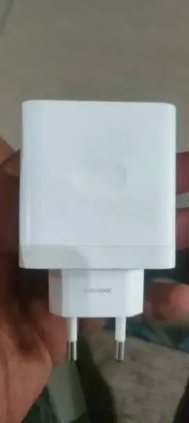 Batok charger supervooc 67 watt copotan oppo reno 10