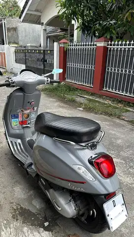 JUAL MOTOR VESPA SPRINT IGET ABS