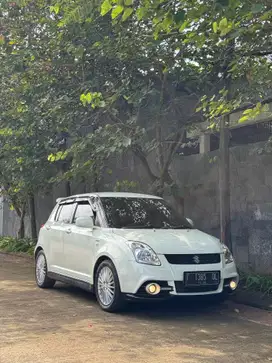 Suzuki Swift GT3 MT 2011 low km antik terawat manual rare putih item