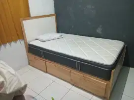 Spring bed & Dipan bekas