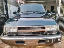 Landcruiser VX limited