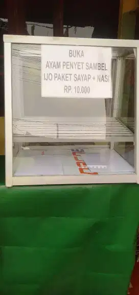 Jual Etalase chiken jual murah aj..