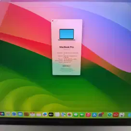 Macbook Pro 2019 Ram 32 Ssd 1 Tb core I7 Space Grey Layar 15 inch Full