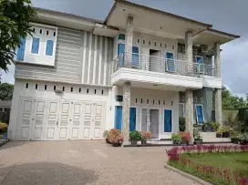 Rumah Cantik Lokasi Strategis