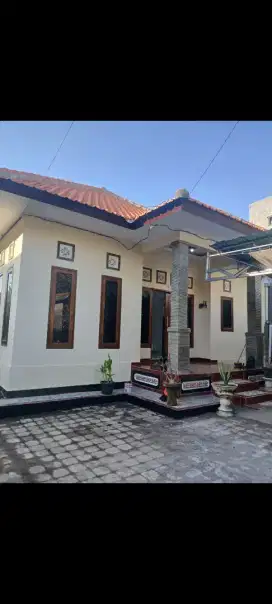 Disewakan rumah di renon dekat ke sanur unud sidakarya
