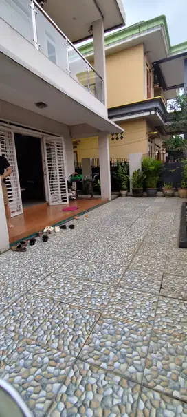 Rumah Mewah Dalam Kampung Dekat Bukit Cimanggu City-5 Menit ke Tol BOR