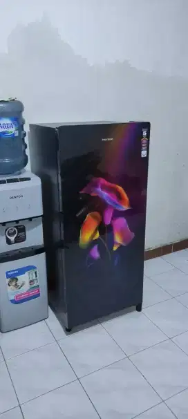 Kulkas 1 pintu benzela merk polytron