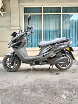 MOTOR LISTRIK POLYTRON FOX S 2024 BARU SIAP PAKAI
