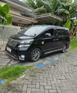 Dijual mobil langka VELLFIRE 2.4 AT 2008
