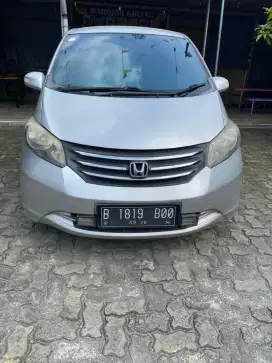 Honda Freed E A/T PSD 2011