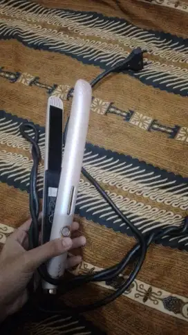 catokan rambut wanita