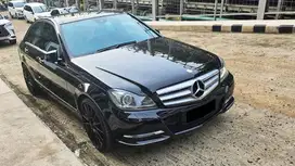 MERCEDES-BENZ C300 Avantgarde