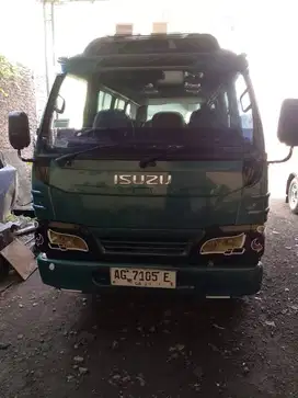 ELF ISUZU 2008 MINIBUS