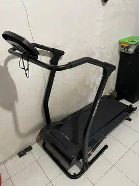 Treadmill kinetic