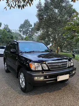 Toyota Land Cruiser Cygnus 2004