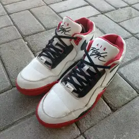 Sepatu Nike Size 42