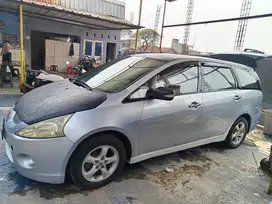 Mitsubishi Grandis 2008 Bensin
