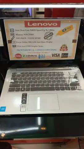 Di jual cepat laptop Lenovo mulus seperti baru full set