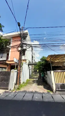 Rumah Tua Di Fatmawati Cilandak Jakarta Selatan