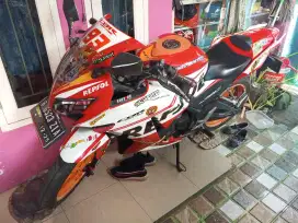 Di jual cepat cbr repsol k45 150r (nego tipis)