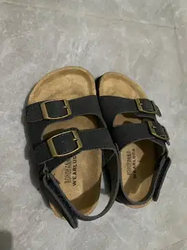 Preloved sendal anak laki laki