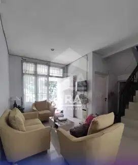 Rumah Hadap Utara di Cluster Savana, Metland Menteng, Jakarta Timur