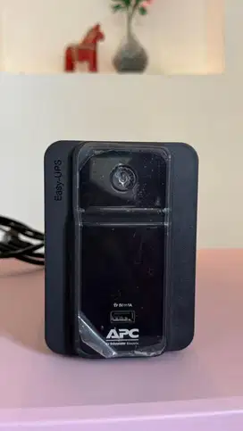 APC Easy UPS BVX700LI-MS 700VA / 360W
