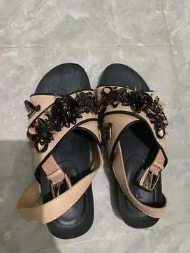 Preloved sendal wanita