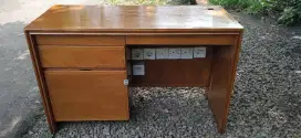 Meja kerja / belajar