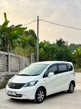 Honda Freed SD 2012