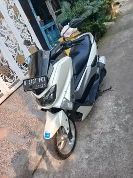 Yamaha Nmax 2015 ss lengkap mesin bagus pajak hidup Kilometer 36 Ribu