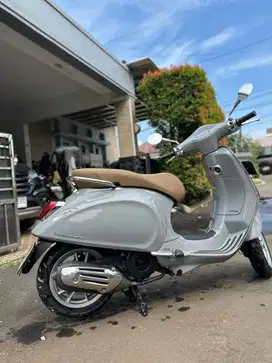 PIAGGIO VESPA MATIC PRIMAVERA LED 2023