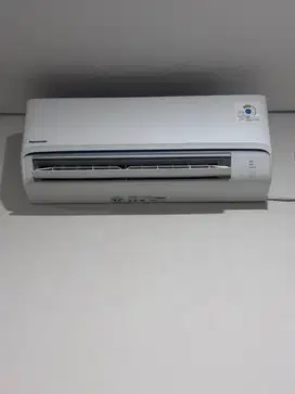 AC Panasonic Inverter 1.5 PK CS-LN12WKJ – Mulus, Baru 1 Tahun!