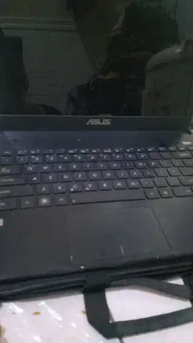 Jual cepat laptop notebook Asus 3965 bisa nego