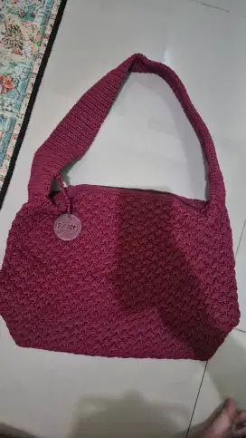 tas rajut brand hara