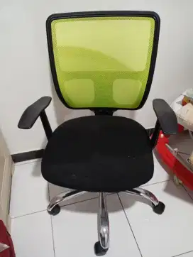 Di jual kursi komputer