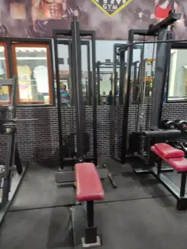 DI JUAL CEPAT SEPAKET ALAT FITNES ( 13 ITEM) KONDISI BAGUS DAN TERAWAT