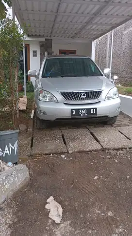 Toyota Harrier 2009 ( pajak on + surat surat lengkap )