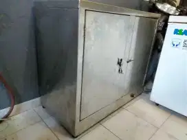 lemari warmer nasi
