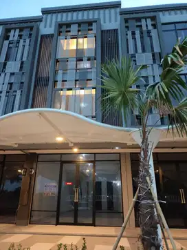 Ruko pakuwon city disewakan beverly