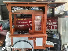 Rombong kayu unik