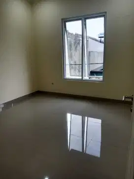 Dijual Rumah Baru Di Tebet , Dekat Jln 2 mbl