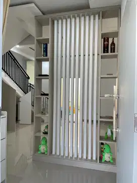 DIJUAL RUMAH CANTIK & RAPIH MINIMALIS SIAP HUNI 2 LANTAI DI JGC JAKTIM