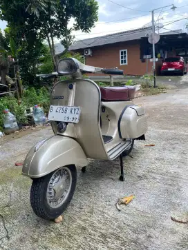 Vespa sprint 1977 pajak on