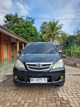 Daihatsu Xenia XI 2011