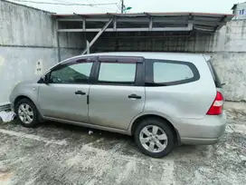 Nissan Grand livina 2008 MANUAL