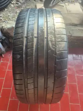 Ban copotan porcshe mechlin pilot super sport 245/35 R21 85% ..1pcs