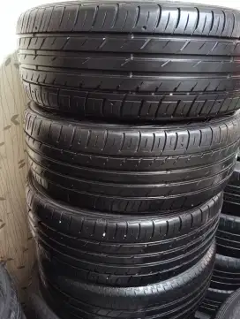 Ban 215/45 18 2021 kondisi 90%