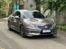 HONDA ACCORD 2.4 Vtil AT 2012 COKLAT